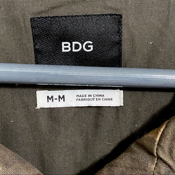 Bulldogs BDG Georgie Camo Surplus Jacket Urban Outfitters - Picture 17 of 17